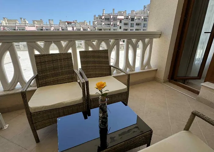 South Bay 2 Apartment Varna